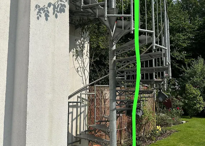 Messe, Uniklinikum, Grugapark - Charmante Wohnung Mit Dachterrasse In Guter Lage