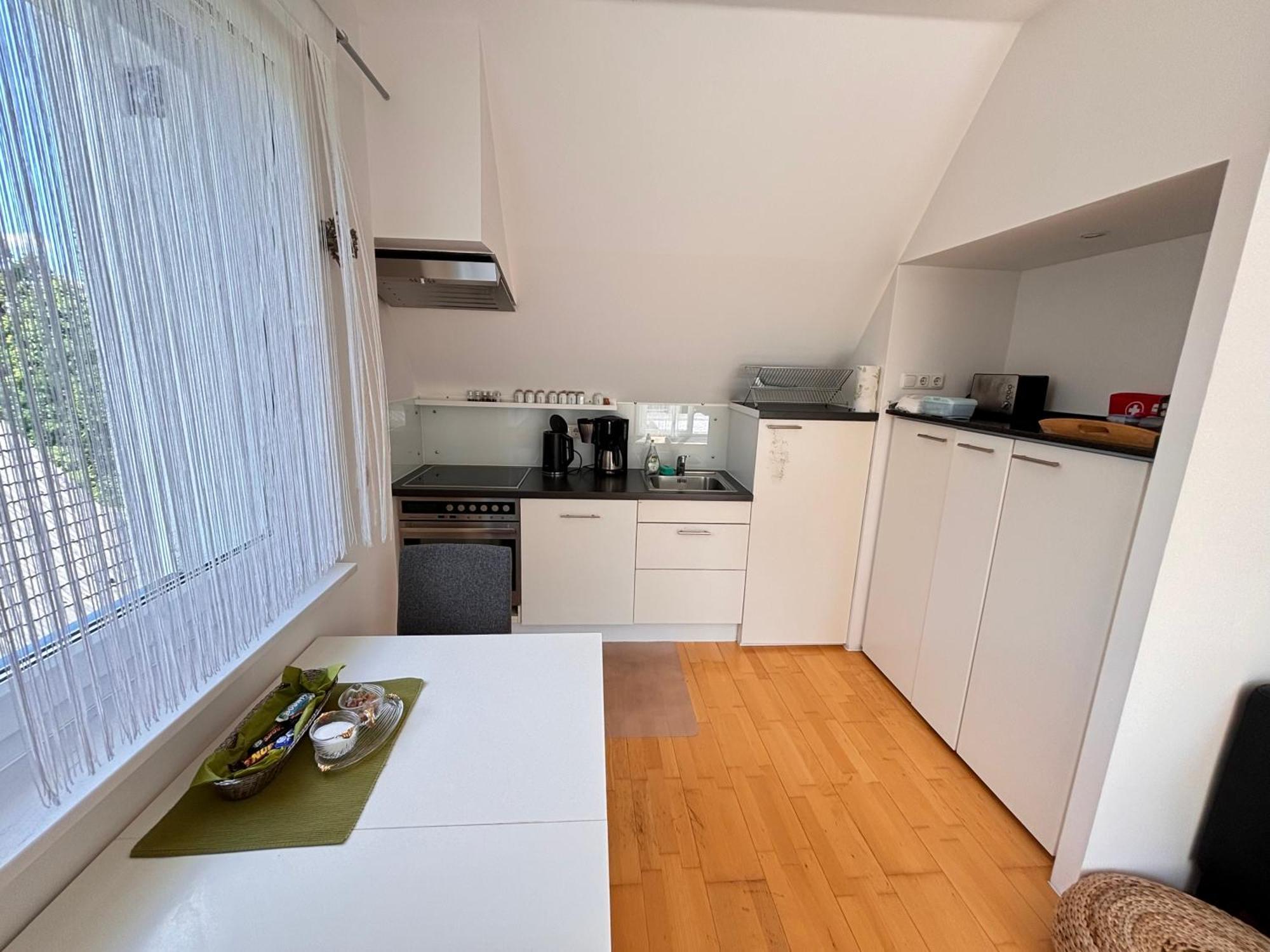 Messe, Uniklinikum, Grugapark - Charmante Mit Dachterrasse In Guter Lage *